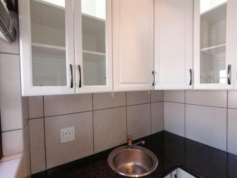 5 Bedroom Property for Sale in Fraaiuitsig Western Cape